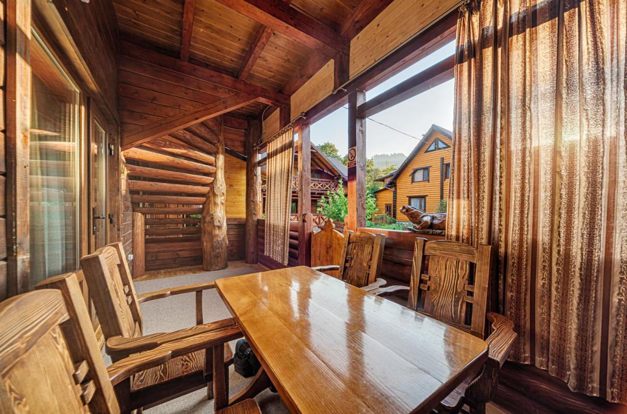 хата різьбяра 山林小屋 Byalobereska